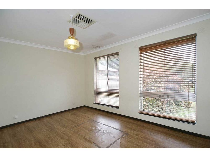 99 Harpenden Street, Huntingdale WA 6110