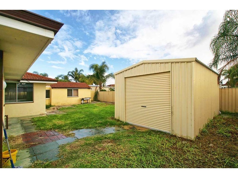 99 Harpenden Street, Huntingdale WA 6110