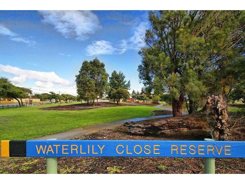 99 Harpenden Street, Huntingdale WA 6110