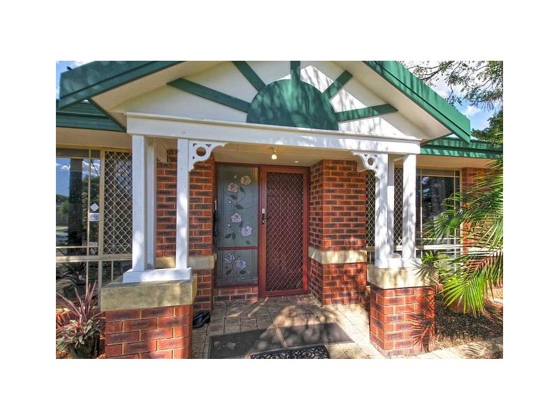 12 Pimelia Grove, Thornlie WA 6108