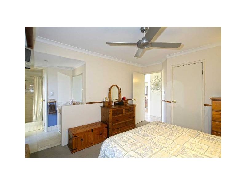 12 Pimelia Grove, Thornlie WA 6108