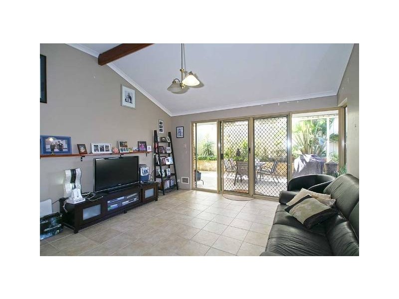 12 Pimelia Grove, Thornlie WA 6108