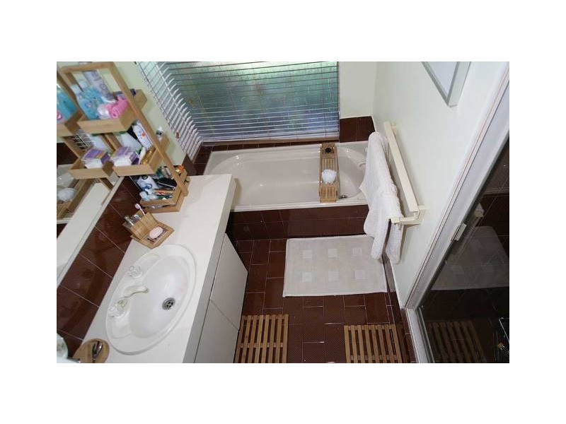 12 Pimelia Grove, Thornlie WA 6108