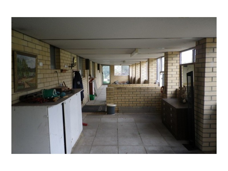 17 Allen Road, Forrestdale WA 6112