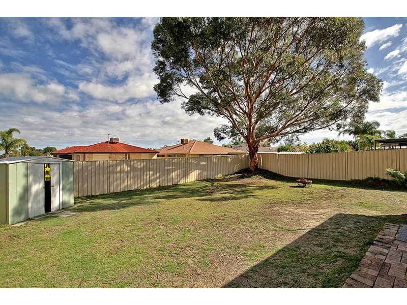 9 Blakemore Retreat, Huntingdale WA 6110