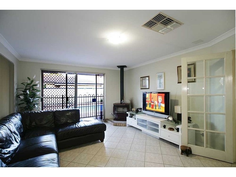 28 Brushbox Way, Huntingdale WA 6110