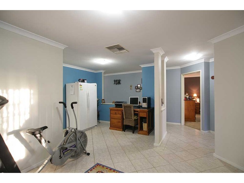 28 Brushbox Way, Huntingdale WA 6110