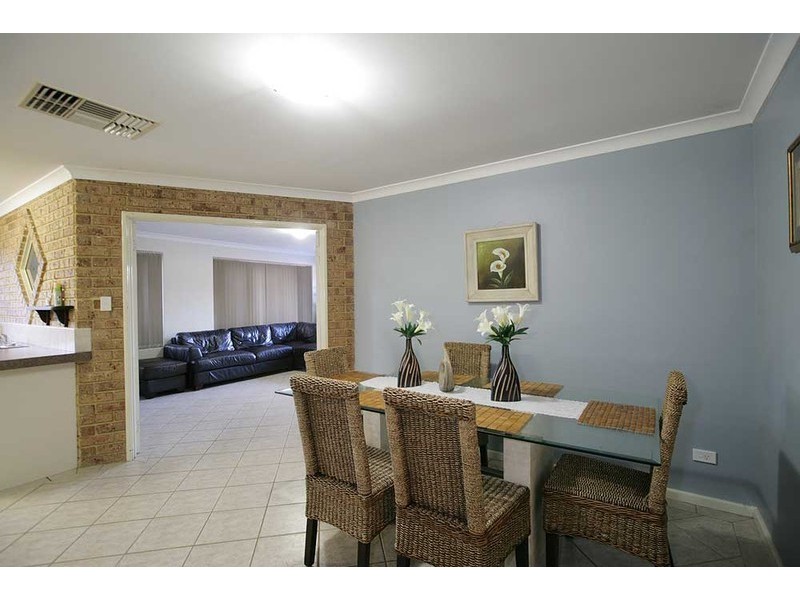 28 Brushbox Way, Huntingdale WA 6110