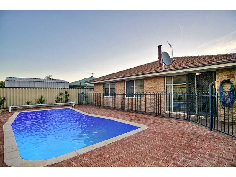 28 Brushbox Way, Huntingdale WA 6110