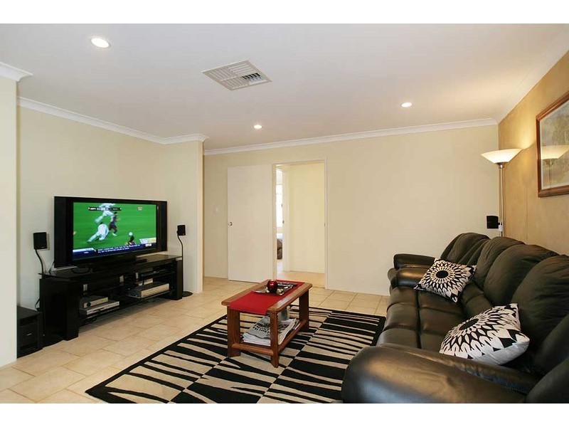 5 Kirby Court, Huntingdale WA 6110