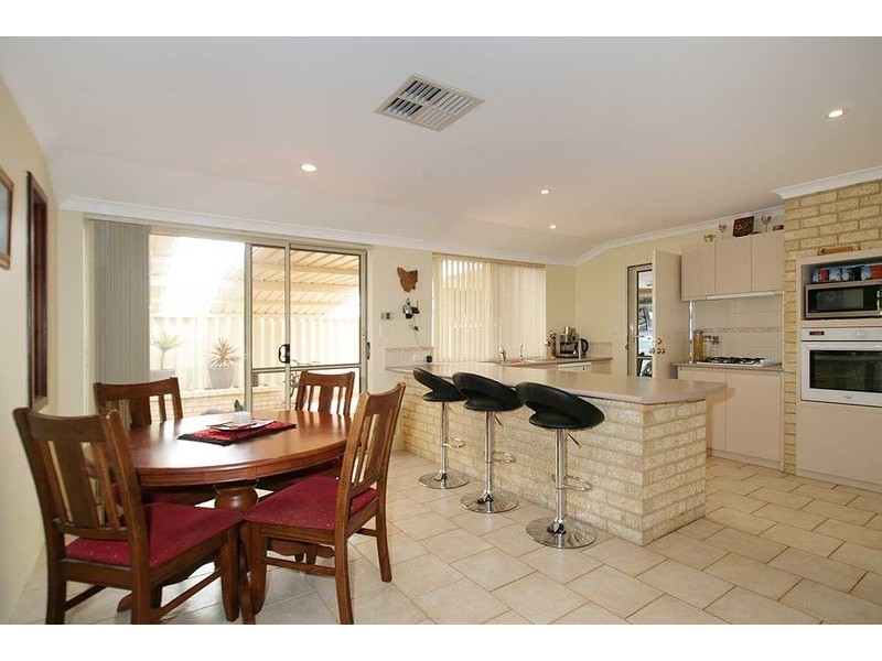 5 Kirby Court, Huntingdale WA 6110