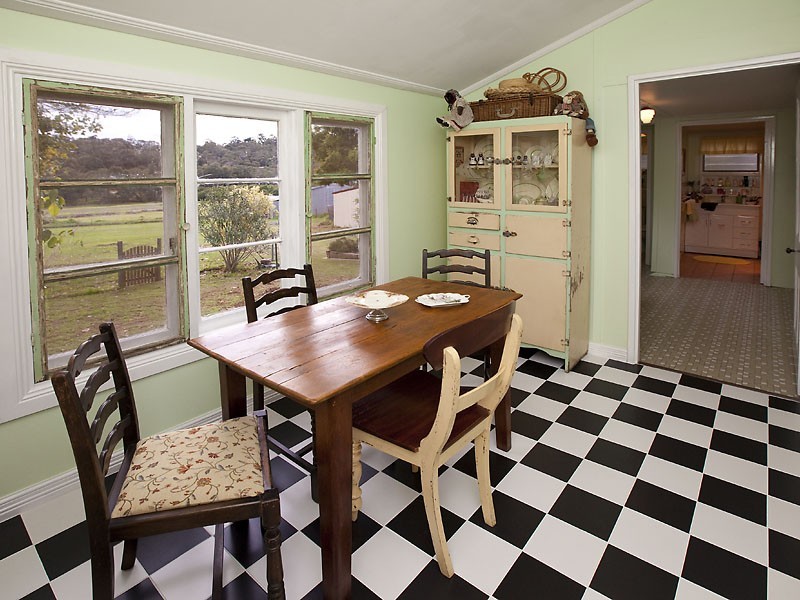 2 Armstrong Road, Kelmscott WA 6111