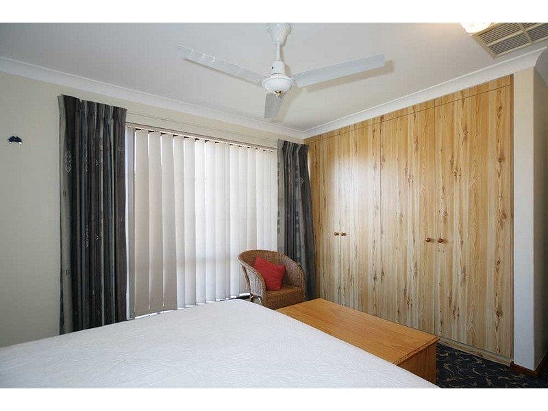 37 Discovery Drive, Thornlie WA 6108