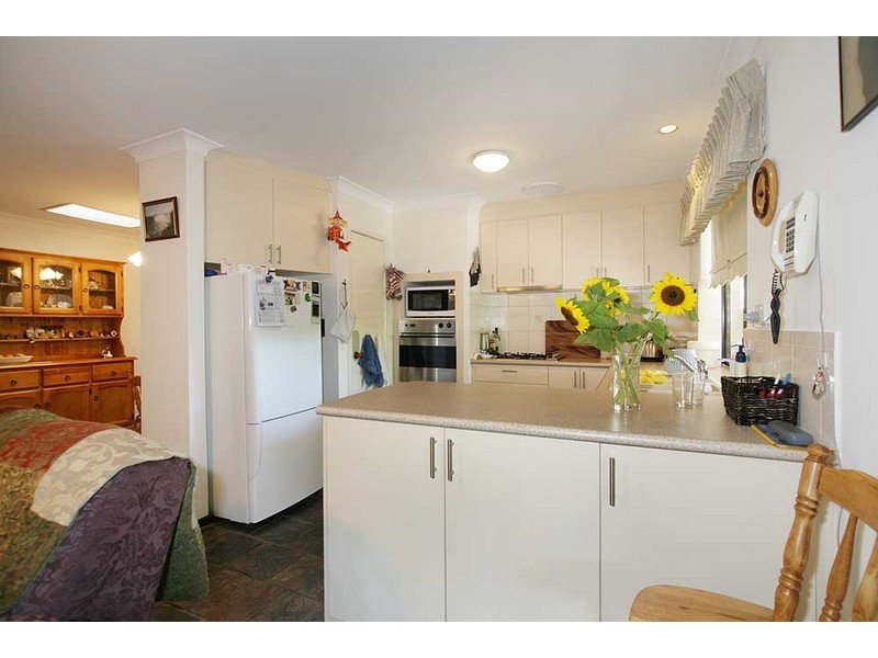 37 Discovery Drive, Thornlie WA 6108