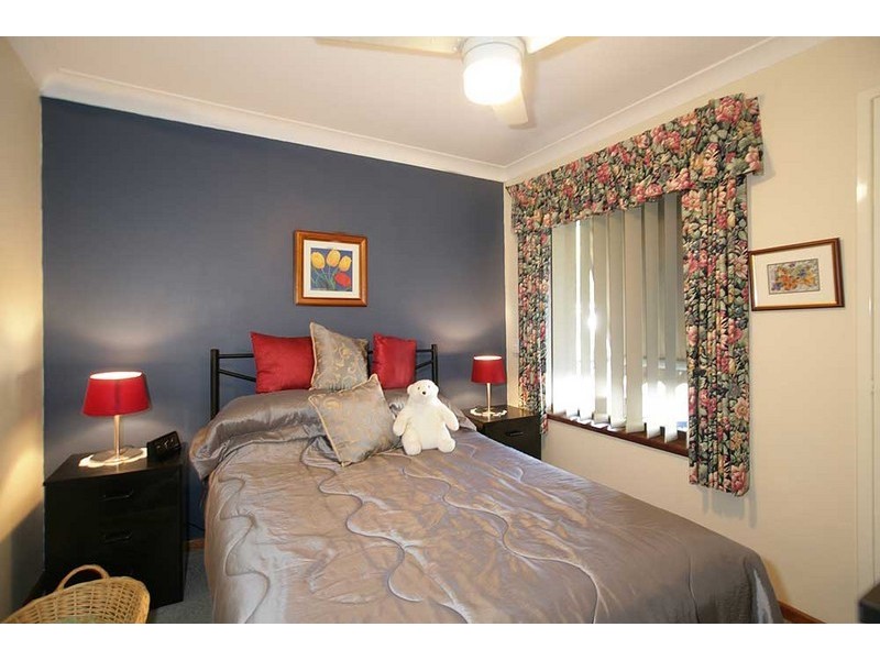 37 Discovery Drive, Thornlie WA 6108