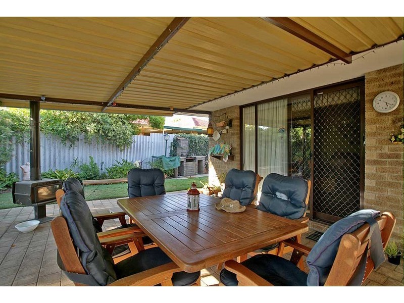 37 Discovery Drive, Thornlie WA 6108