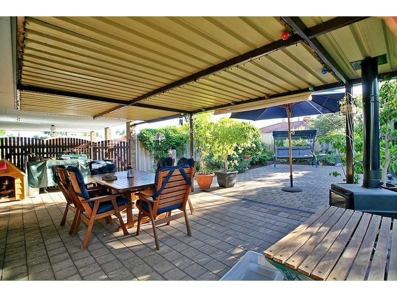 37 Discovery Drive, Thornlie WA 6108