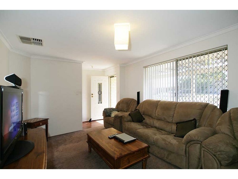 36 Mistletoe Drive, Huntingdale WA 6110