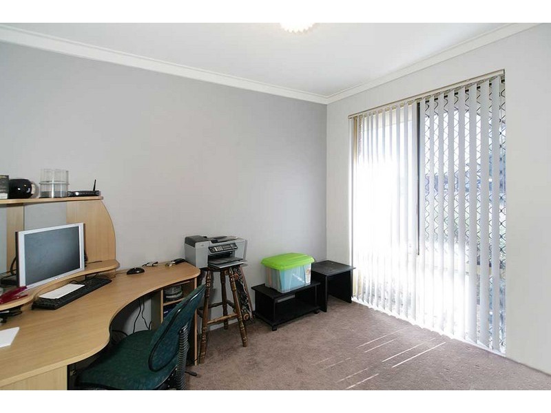 36 Mistletoe Drive, Huntingdale WA 6110
