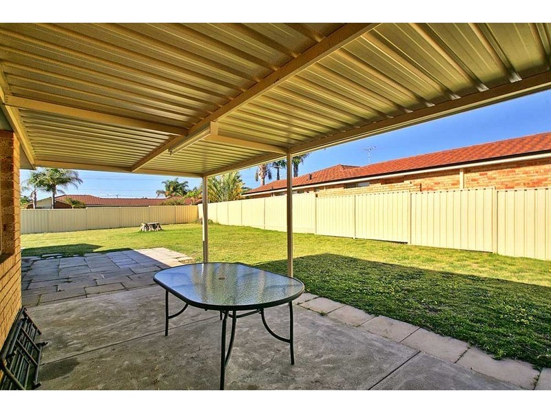 36 Mistletoe Drive, Huntingdale WA 6110