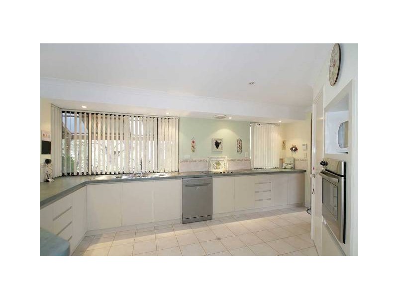 9 Darling Range Drive, Bedfordale WA 6112