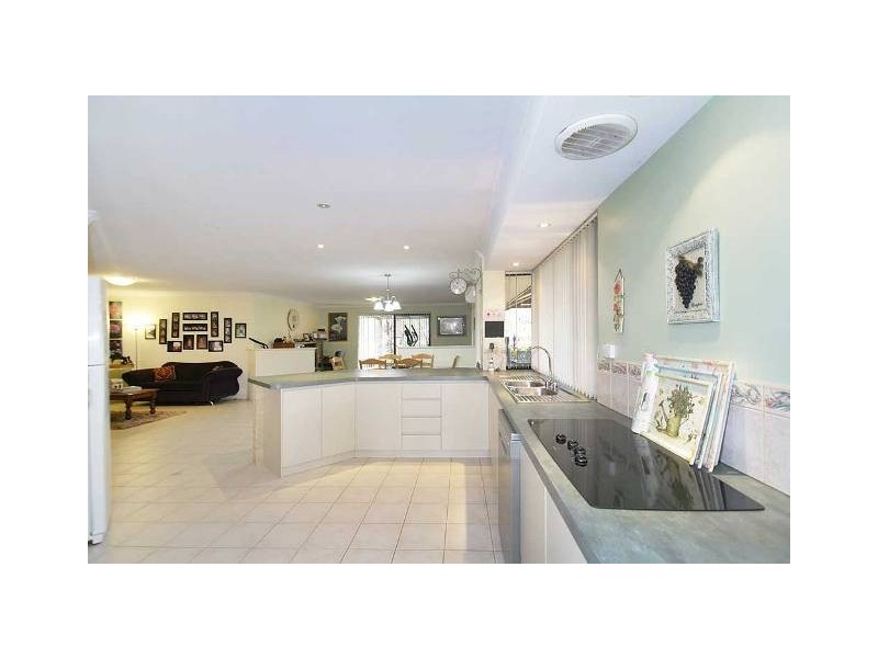 9 Darling Range Drive, Bedfordale WA 6112