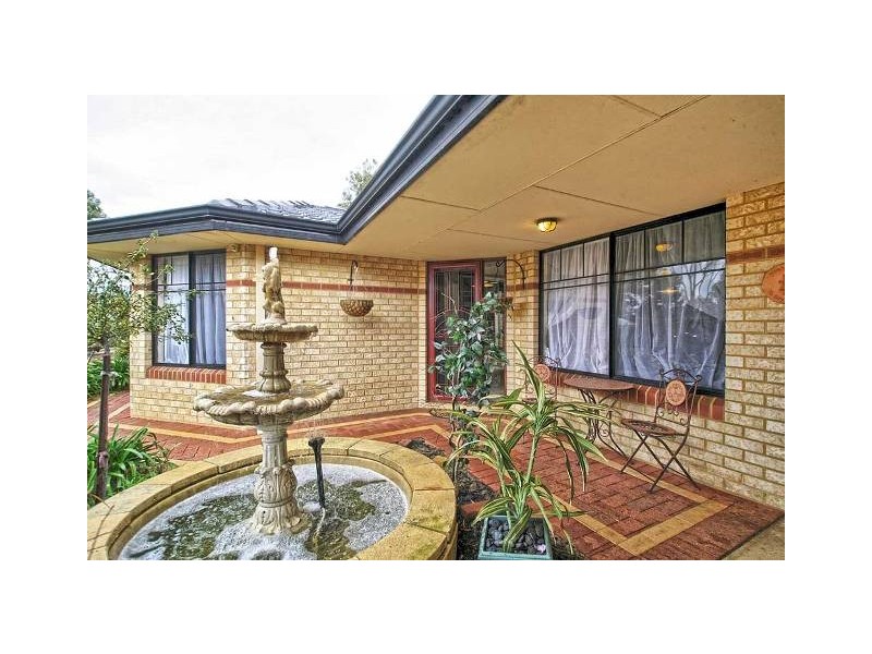 9 Darling Range Drive, Bedfordale WA 6112