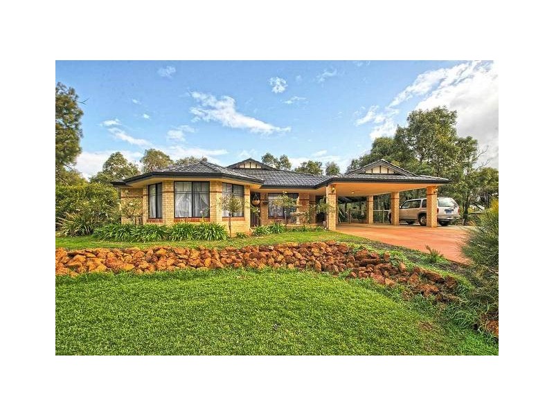 9 Darling Range Drive, Bedfordale WA 6112