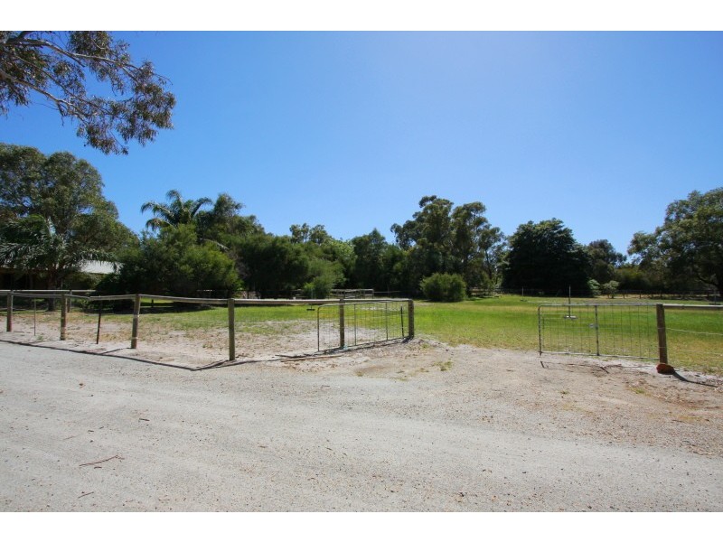 146 Victoria Road, Kenwick WA 6107