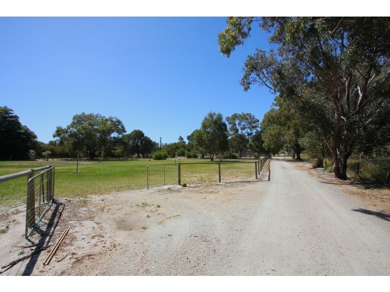 146 Victoria Road, Kenwick WA 6107