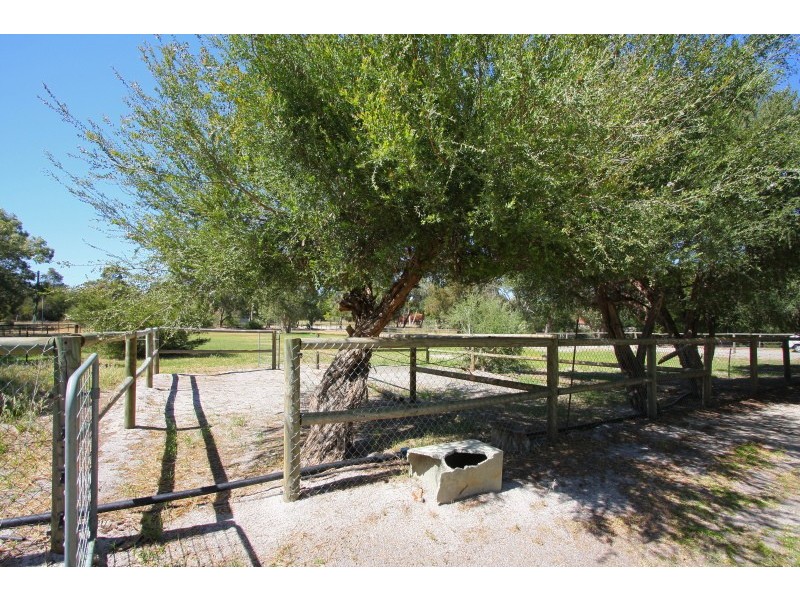 146 Victoria Road, Kenwick WA 6107