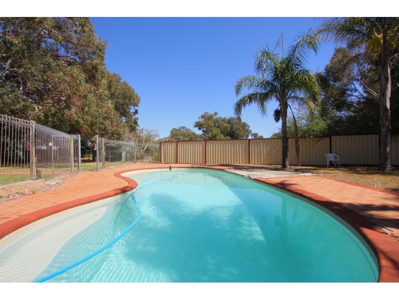 146 Victoria Road, Kenwick WA 6107