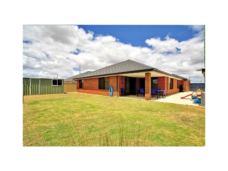 38 Gallinago Corner, Harrisdale WA 6112