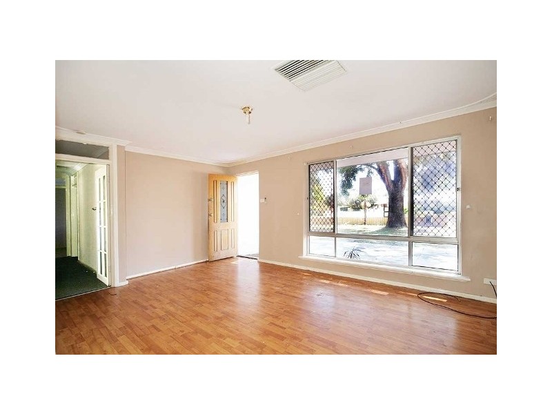 1/18 Verna Street, Gosnells WA 6110