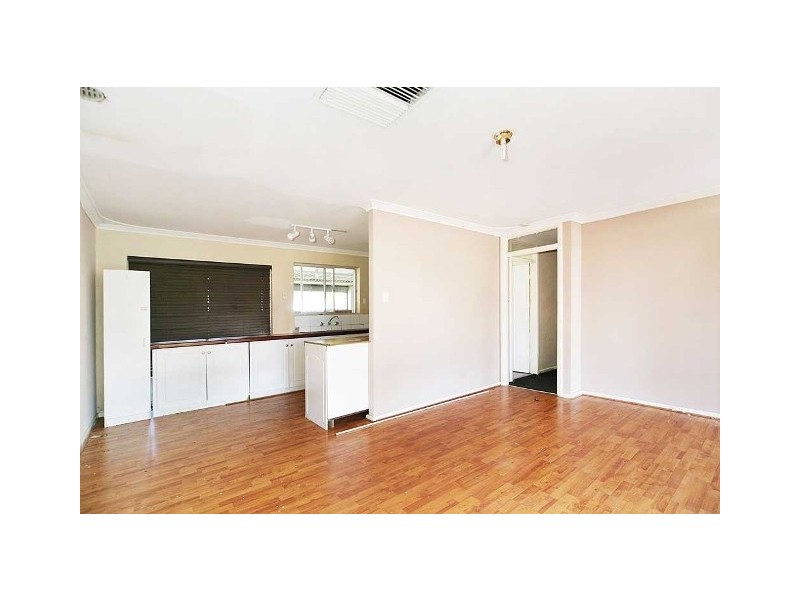 1/18 Verna Street, Gosnells WA 6110