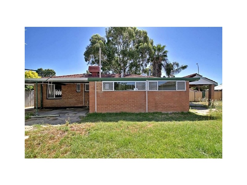 1/18 Verna Street, Gosnells WA 6110