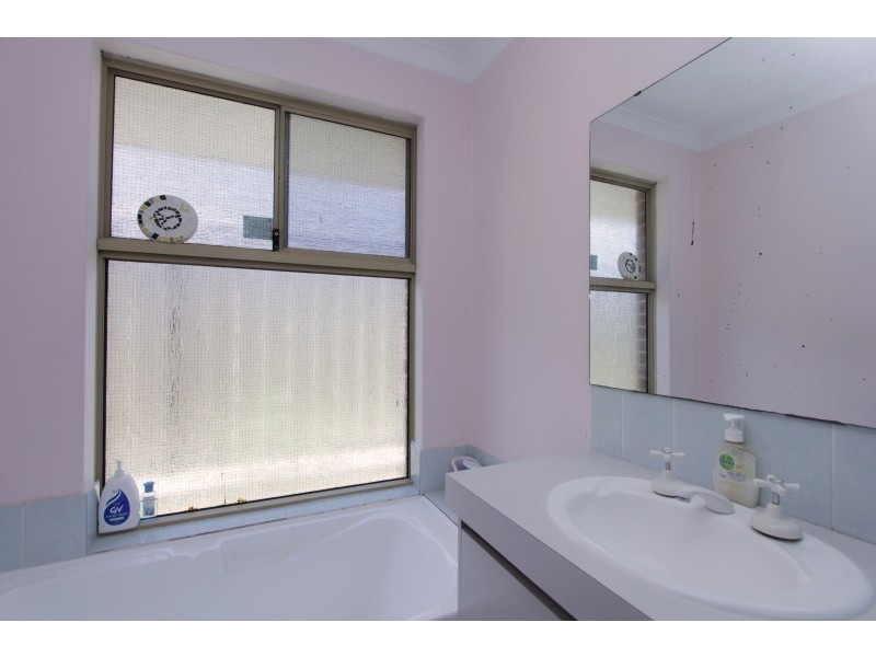 6 Fabia Court, Maddington WA 6109