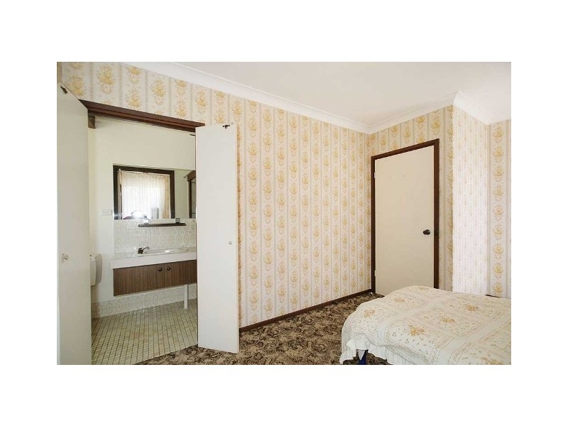 43 Allamanda Way, Forrestfield WA 6058