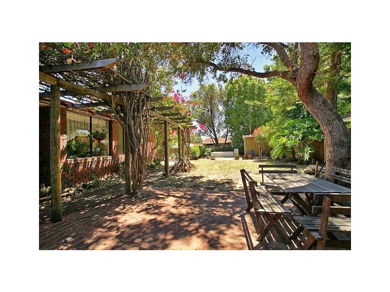 43 Allamanda Way, Forrestfield WA 6058