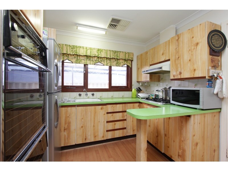 21 Valonia Road, Langford WA 6147