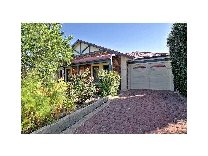 5 Madden Place, Huntingdale WA 6110