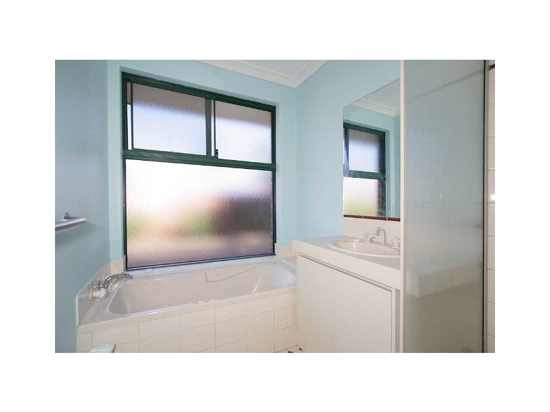 5 Madden Place, Huntingdale WA 6110