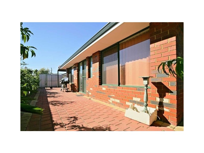 5 Madden Place, Huntingdale WA 6110