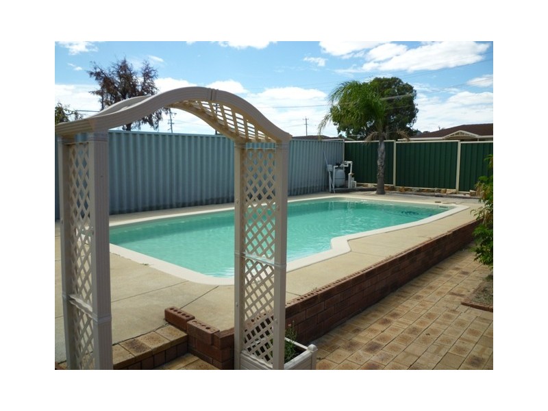 1 Magpie Place, Gosnells WA 6110
