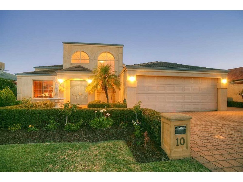 10 West End Parade, Canning Vale WA 6155