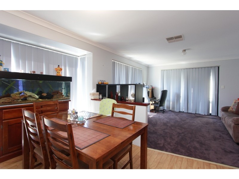 5 Summershill Gate, Kenwick WA 6107