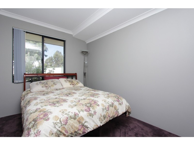 5 Summershill Gate, Kenwick WA 6107