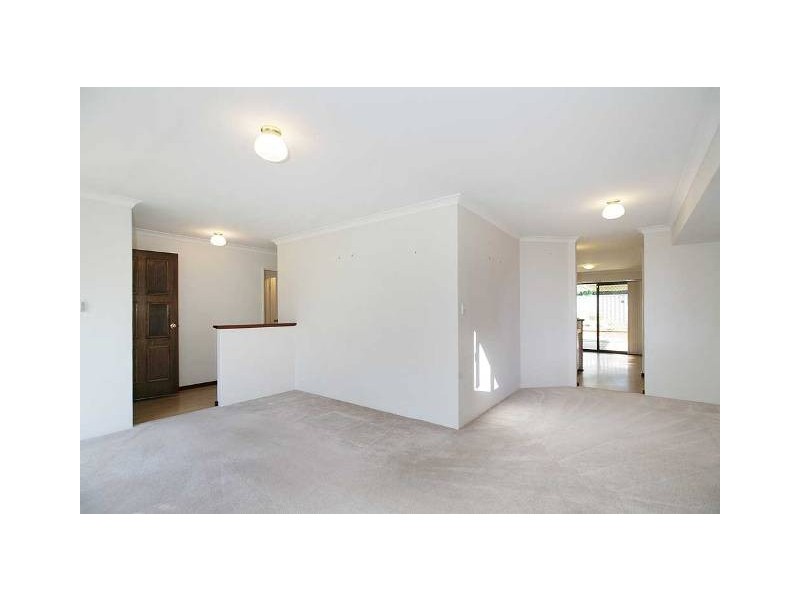 10 Bulrush Drive, Bibra Lake WA 6163