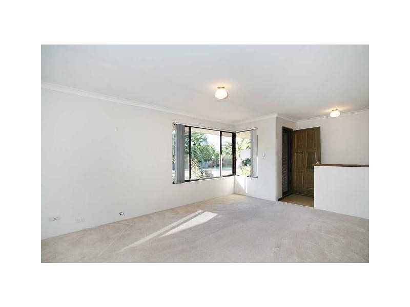 10 Bulrush Drive, Bibra Lake WA 6163