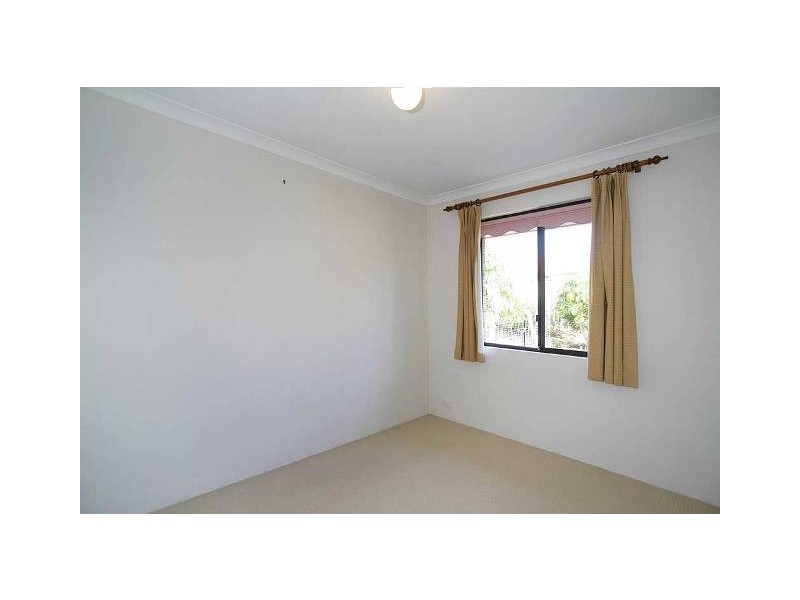 10 Bulrush Drive, Bibra Lake WA 6163